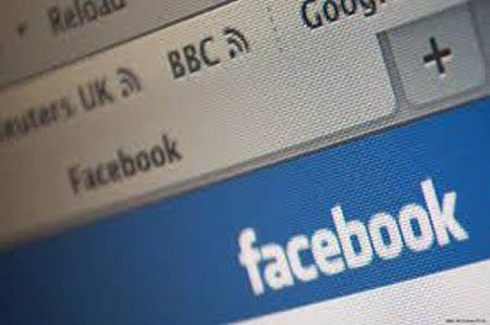 Israel Arrests Palestinian for Facebook posts