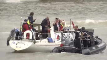 France prevents Gaza-bound flotilla from docking in Seine