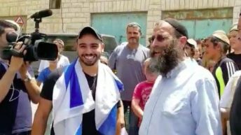 Elor Azaria Receives Hero’s Welcome at Scene of Hebron Shooting