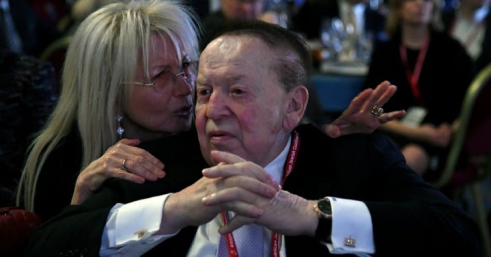 Which casinos does sheldon adelson own rights