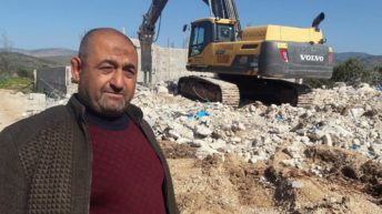 Palestinian citizen of Israel forced to demolish his home