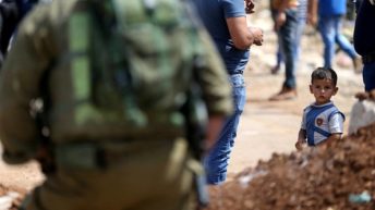 Israeli forces kill, injure, abduct Palestinians, destroy homes & farmland