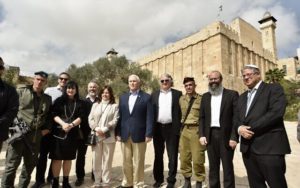 Former US vice president Mike Pence outside Hebron's Tomb of the Patriarchs on March 9, 2022. MK Itamar Ben-Gvir is at far right.