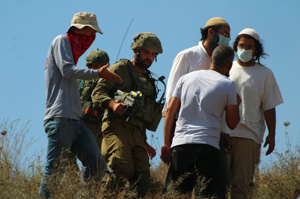 Israeli Colonizer Fatally Stabs a Palestinian in the Heart