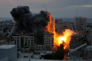 Israeli jet fighters destroyed a Palestine high-rise in western Gaza City with several missiles. The building has approximately 100 residential apartments.