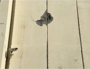 A rocket fired from the Gaza Strip hit a public building in the Israeli city of Sderot, near the Gaza border. There were no injuries and damage was caused to one of the walls of the building.
