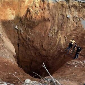 The crater left by the IDF's strike on Nasrallah's underground bunker in Dahieh, Beirut | Photo: Arab media