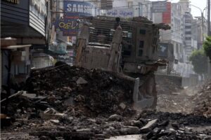 Israeli forces organize a raid with bulldozers on Jenin in the West Bank on September 01, 2024. [ Issam Rimawi – Anadolu Agency]