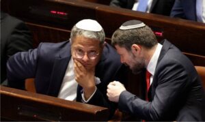 Israeli right wing Knesset member Itamar ben Gvir (L) and Bezalel Smotrich (R).