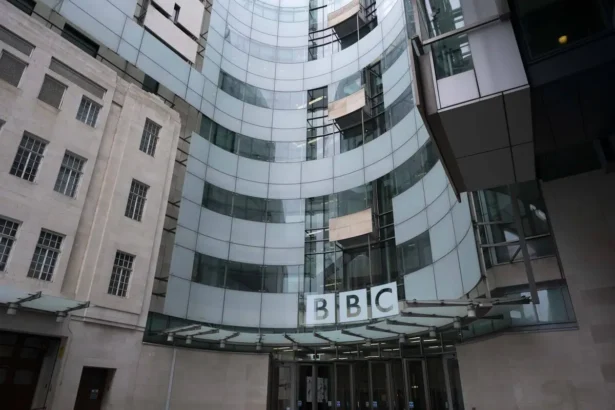 More than 100 BBC staff accuse broadcaster of Israel bias in Gaza coverage