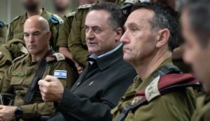 Defense Minister Israel Katz (center) during a visit to Northern Command with IDF Chief of Staff Lt. Gen. Herzi Halevi (2R) on November 13, 2024.