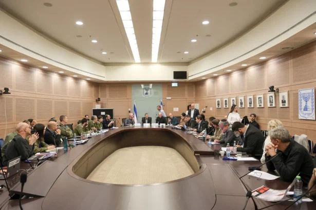 Knesset members urge IDF to destroy Gaza’s food, water and power