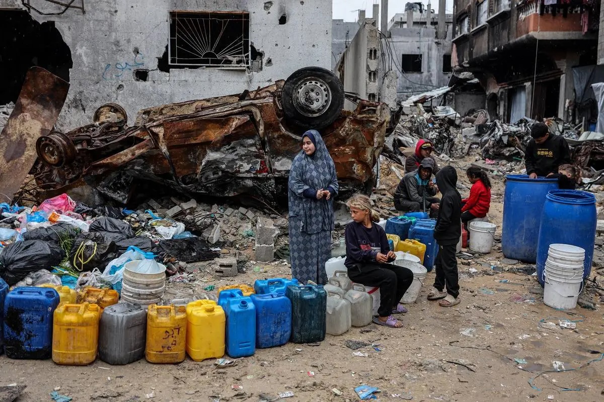 Palestinians in Jabaliya Camp continue their daily lives in rubble of buildings or tents, on the first day of holy month of Ramadan, northern Gaza Strip, on March 1, 2025. 90% of Palestinians in Gaza lack access to clean water.