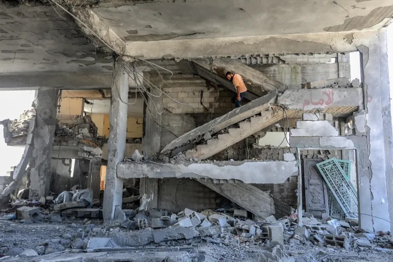 The remains of al-Albani Mosque following Israeli attacks on Khan Younis, Gaza