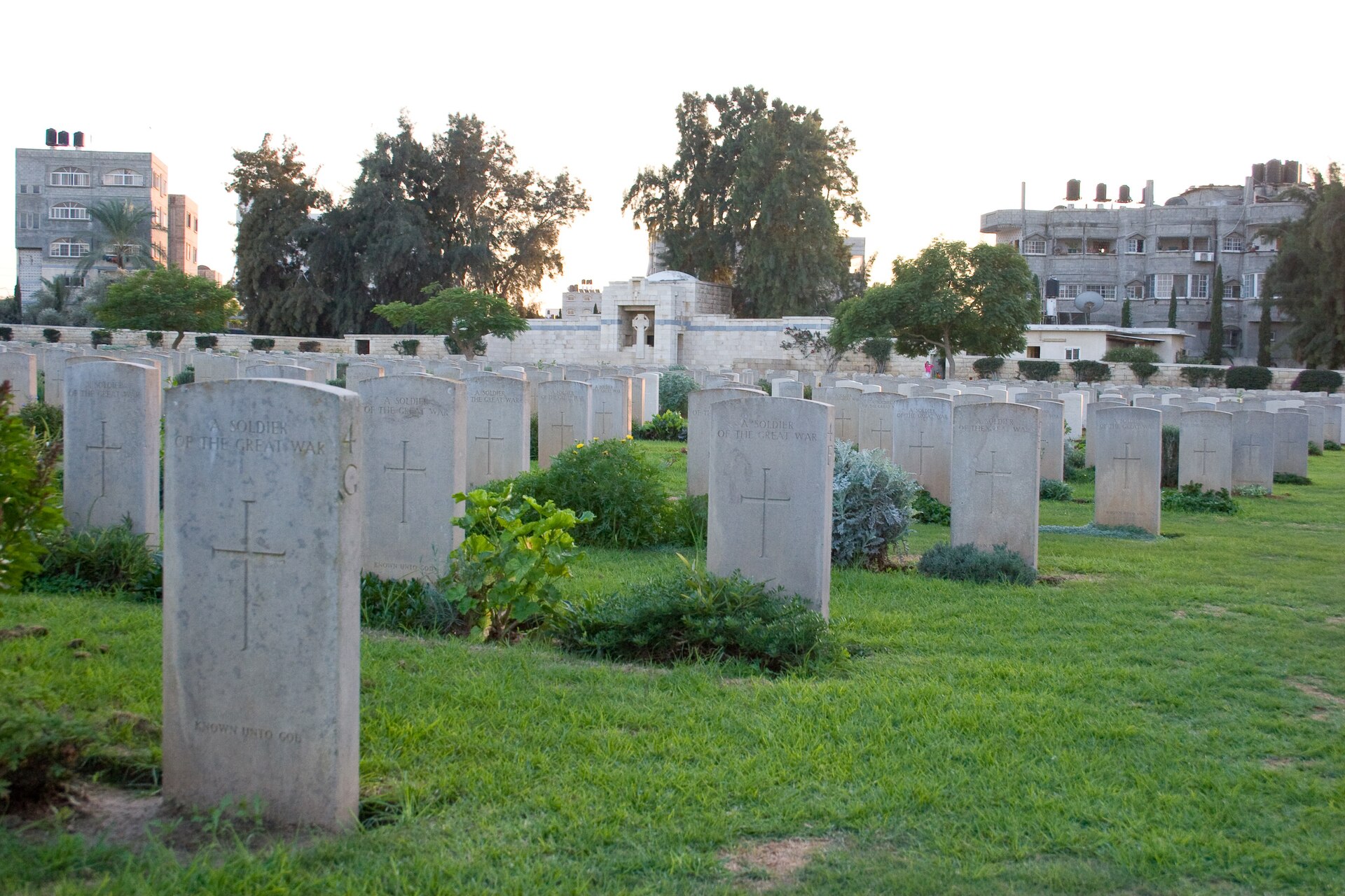 Graves of unknown soldiers at the Gaza War Cemetery