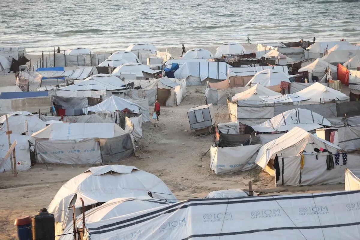 Daily life for displaced people during the month of Ramadan along the shore of the Gaza Strip, on 23 February 2026