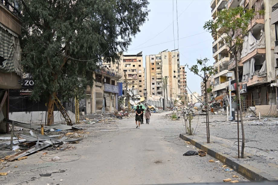 People are seen in the streets of Dahieh region after the commencement of a 10-day temporary ceasefire between Israel and Lebanon on April 17, 2026 in Beirut, Lebanon.