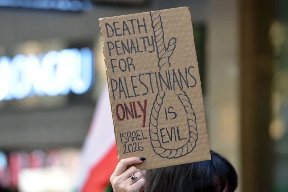 People take part in the “Palestinian Prisoners’ Day” march as they carry placards and shout slogans against the Israeli law proposing the death penalty for Palestinian prisoners, in Melbourne, Australia on April 19, 2026.