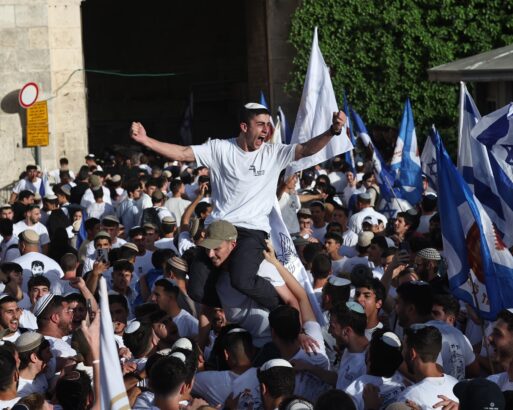 Chants of ‘death to Arabs,’ calls for destruction of Al-Aqsa Mosque in racist Jerusalem Day march