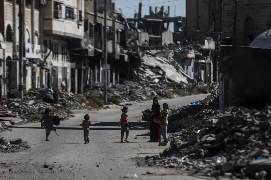 Palestinians are seen at the Sanfura junction in western Gaza City, Gaza, Palestine, on July 27, 2026.
