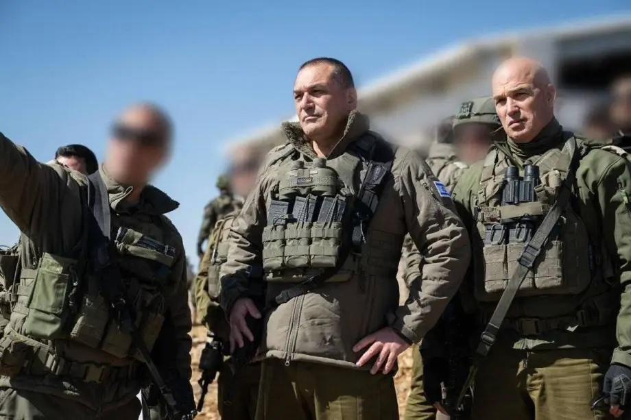 Chief of the General Staff of the Israel Defense Forces Eyal Zamir (C) conducts a field tour with senior commanders of the Israeli army.