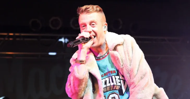 Debunking The Claim That Macklemore Has A “History Of Antisemitism” Debunking The Claim That Macklemore Has A “History Of Antisemitism”