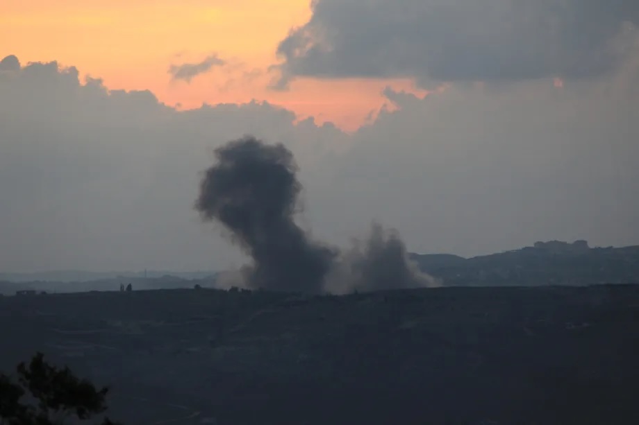 Smoke rises after Israeli forces carried out air and artillery attacks on towns in Nabatieh, southern Lebanon, despite a ceasefire, on September 21, 2026.