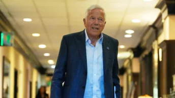 An analysis of tax forms by The Intercept show Kraft’s charity and LLC have donated to Friends of the IDF and AIPAC’s super PAC.